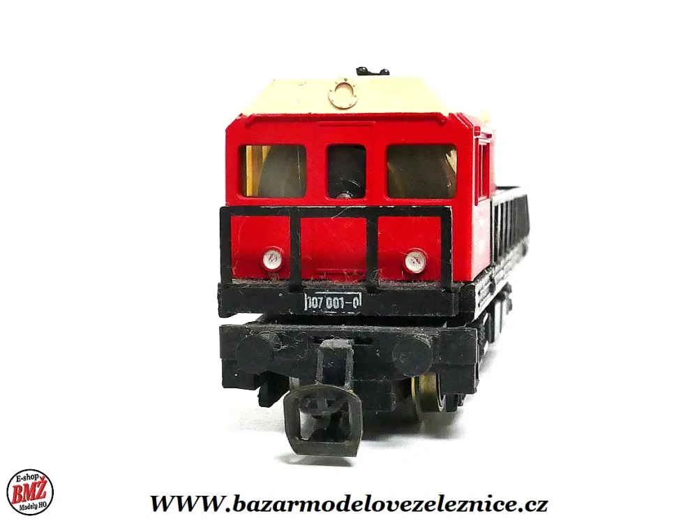 BTTB - Dieselová lokomotiva BR 107 001 DR - TT