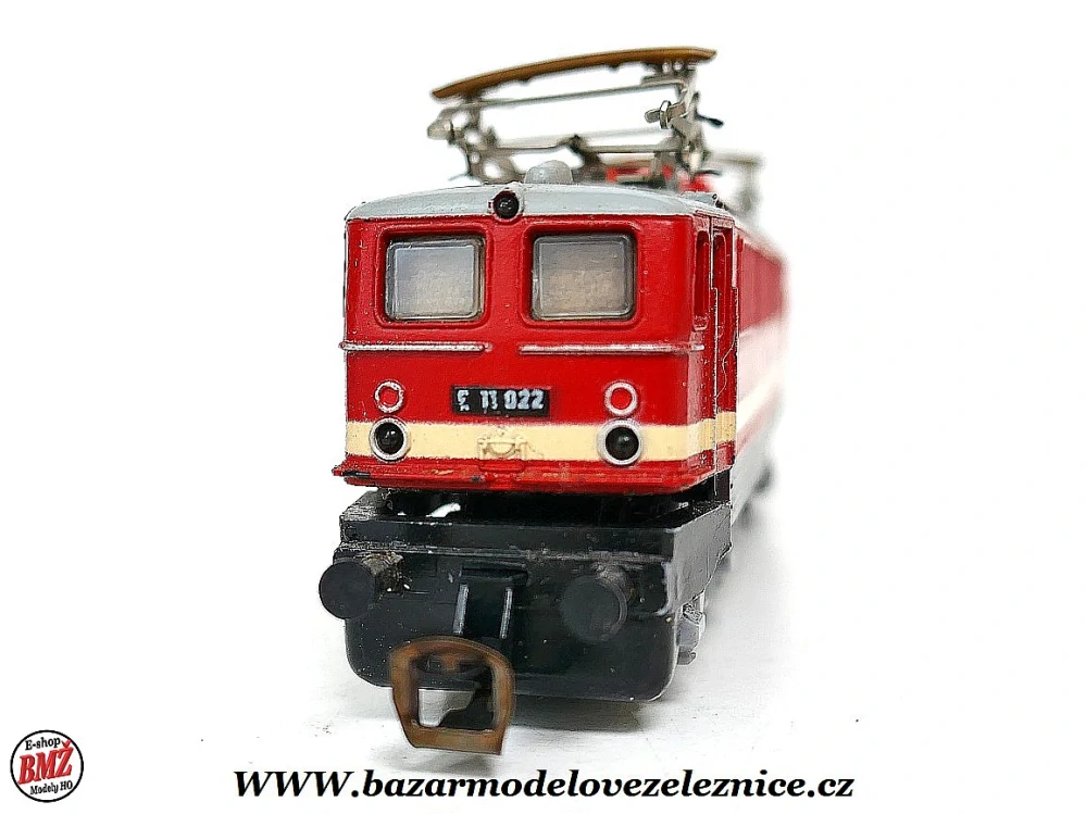 BTTB - Elektrická lokomotiva E 11 022 DR - TT