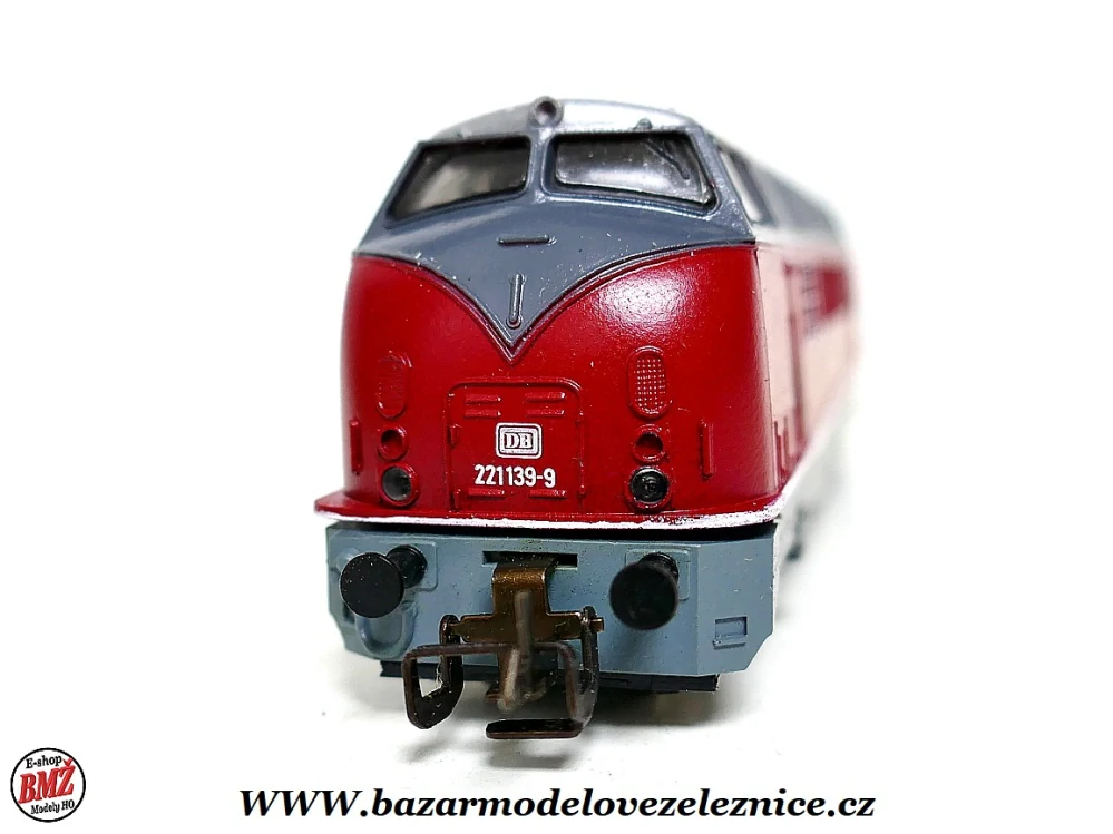 BTTB - Dieselová lokomotiva BR 221 139 DB - TT