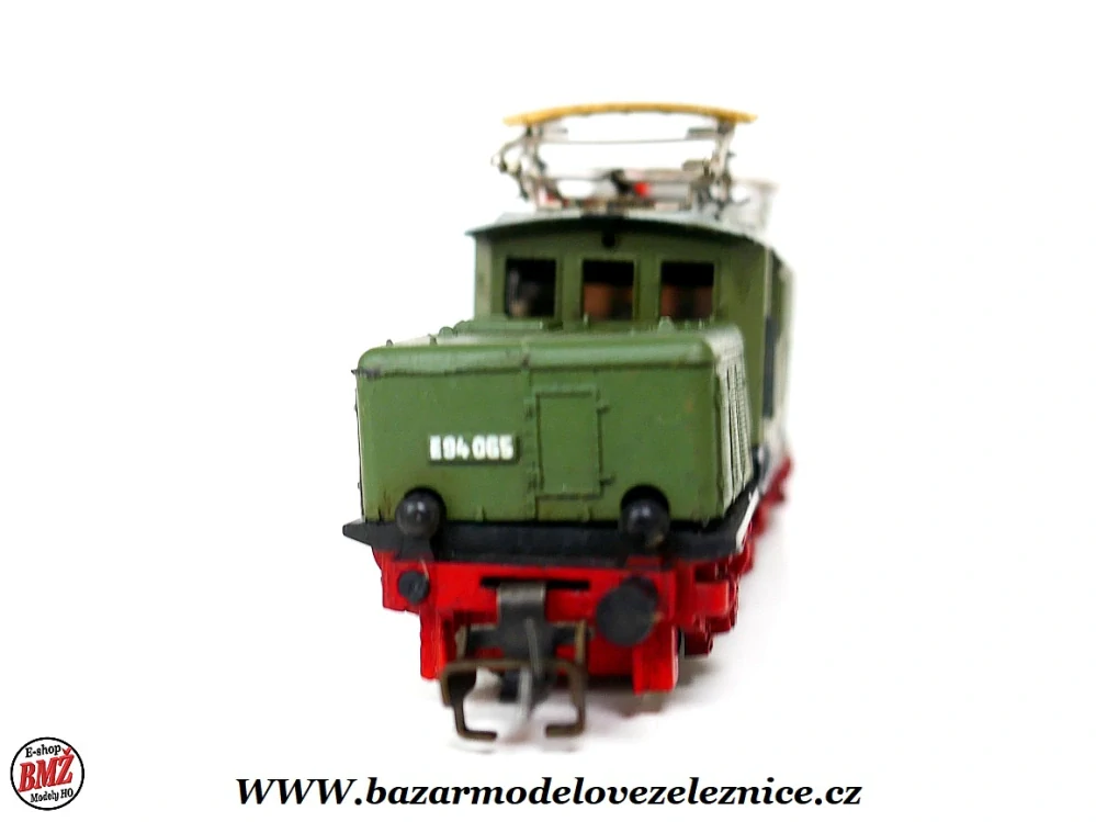BTTB - Elektrická lokomotiva E 94 065 DR - TT