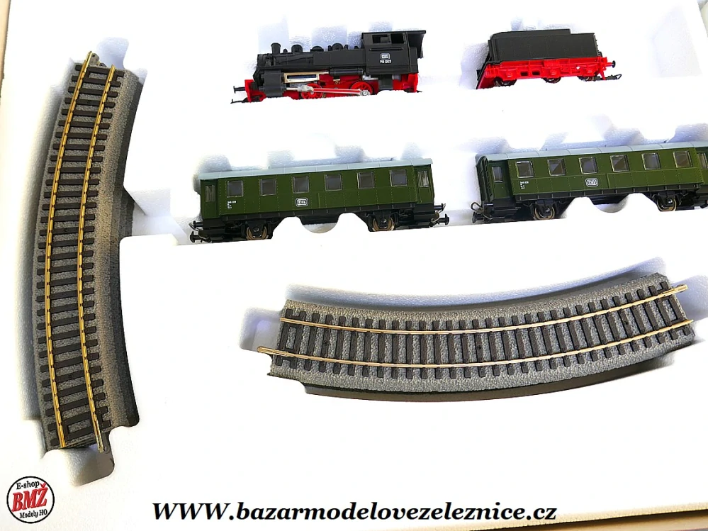 Nové Piko - DC - Set s BR 98 DB + 2 vozy os. - HO