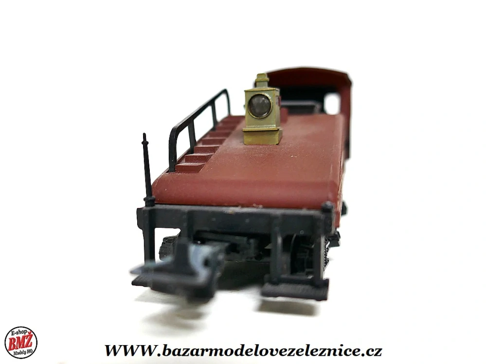 Model Power - DC + KOUŘ - Parní lokomotiva 0-4-0 - HO