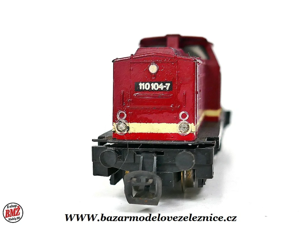 BTTB - Dieselová lokomotiva BR 110 104 DR - TT