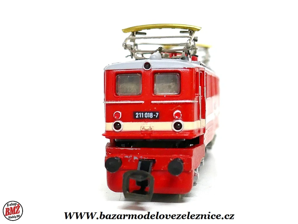BTTB - Elektrická lokomotiva BR 211 018 DR - TT