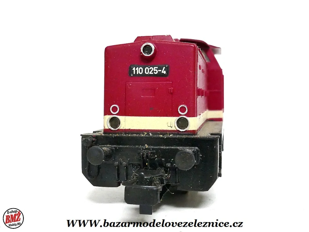 PIKO DDR - DC  - Dieselová lokomotiva BR 110 025  DR - HO