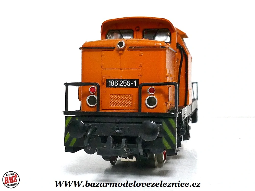 Piko DDR - DC - Dieselová lokomotiva BR 106 256 DR - HO