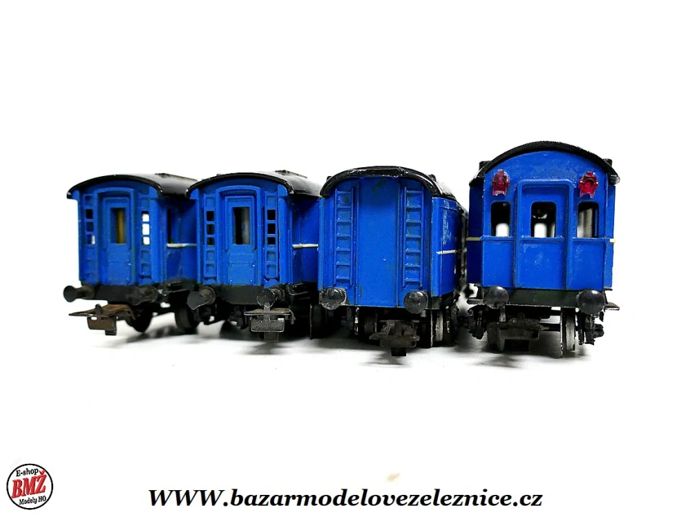 Piko DDR - Set 4 osobních vozů DR - HO