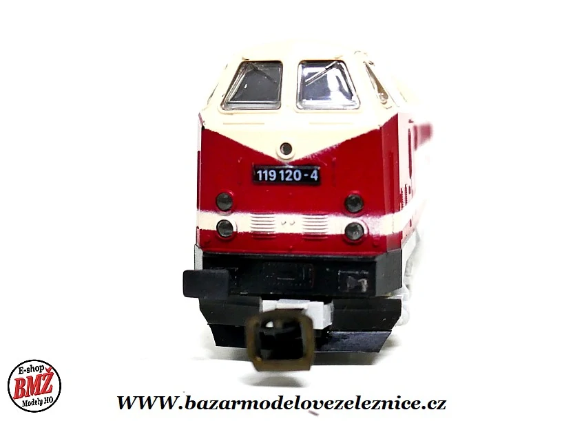 BTTB - Dieselová lokomotiva BR 119 120 DR - TT