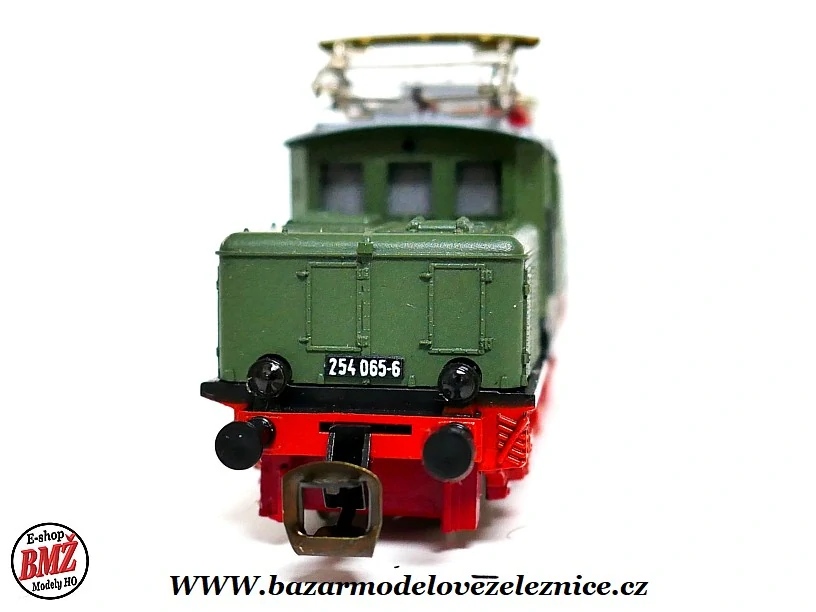 BTTB - Elektrická lokomotiva BR 254 065 DR - TT