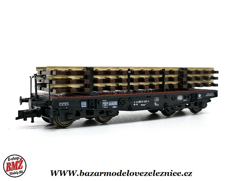 Roco - DC - BR 333 + 3 vozy - HO