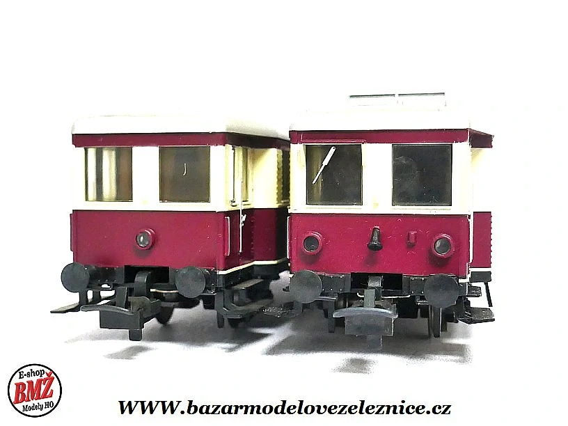 Trix - DC - Motorová souprava VT 135/140 DRG - HO