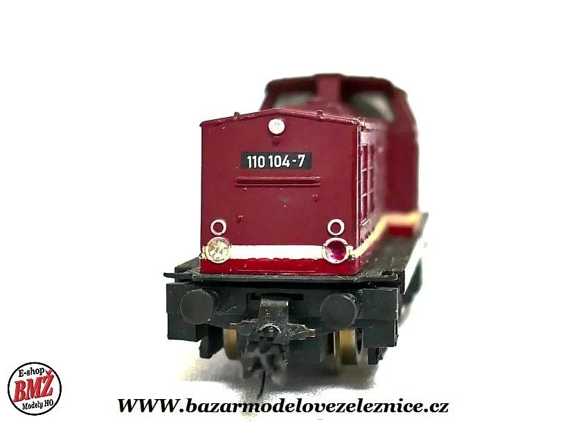 BTTB - Dieselová lokomotiva BR 110 104 DR  - TT