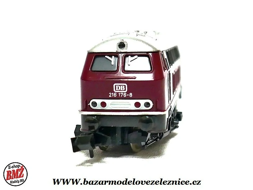 Minitrix - DC - Dieselová lokomotiva BR 216  DB - N