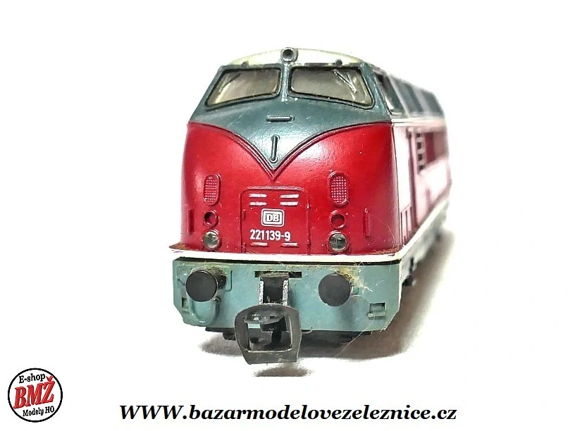 BTTB - Dieselová lokomotiva BR 221 139 DB - TT