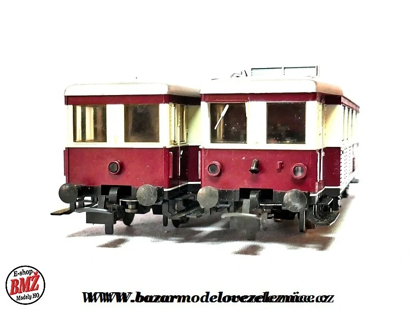 Trix - DC - Motorová souprava VT 135 DRG - HO