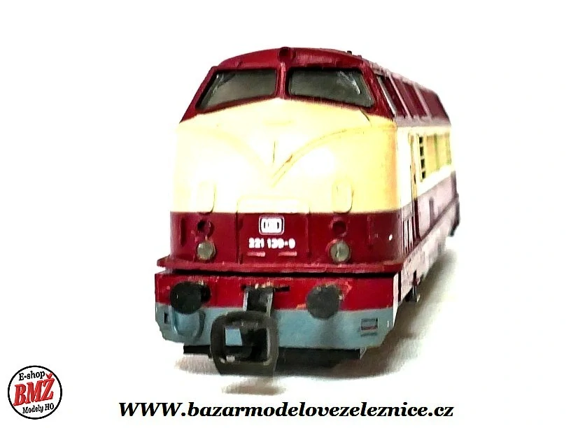 BTTB - Dieselová lokomotiva BR 221 139 DB - TT