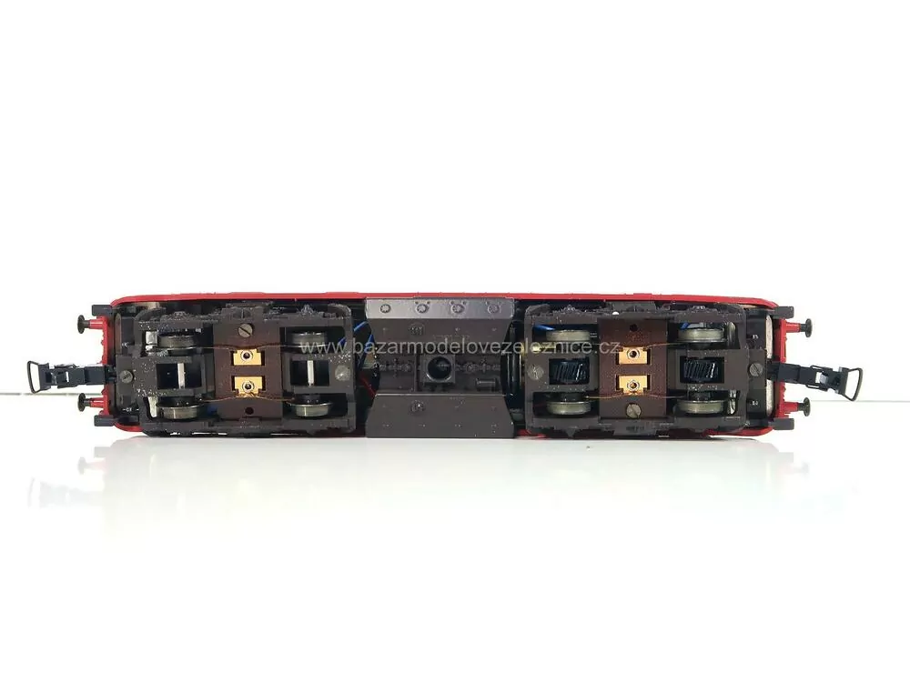 TRIX - DSS - Dieselová lokomotiva BR 217 015 - DB - HO
