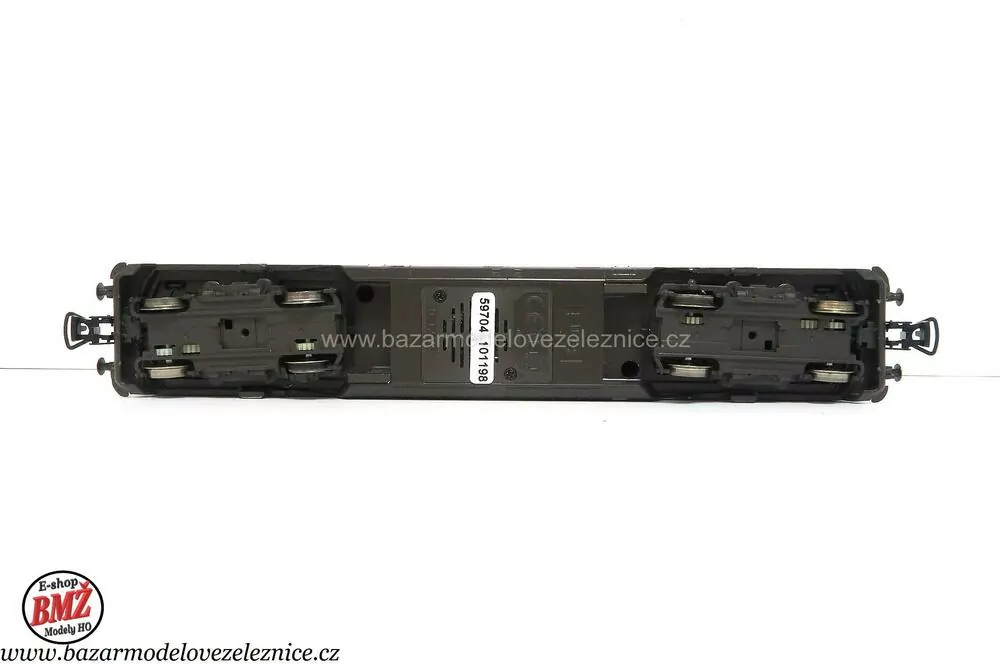 Nové Piko - DCC + ESU Sound - Dieselová lokomotiva BR 220 060 DB - HO