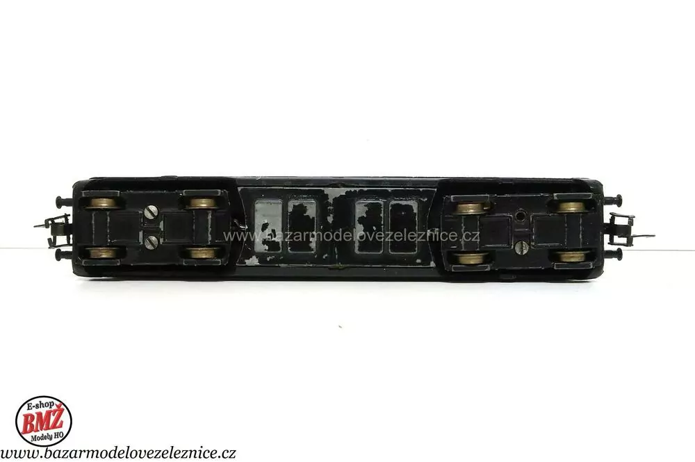 BTTB - Dieselová lokomotiva BR 221 139 DB - TT
