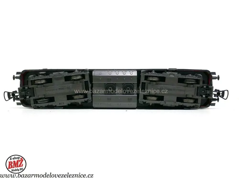 Roco -DC - Dieselová lokomotiva BR 215 015 DB - HO