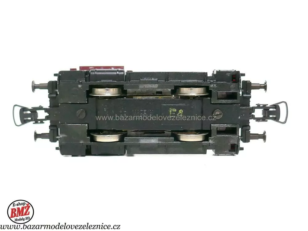 Roco  - DC - Dieselová lokomotiva BR 333 111 DB - HO