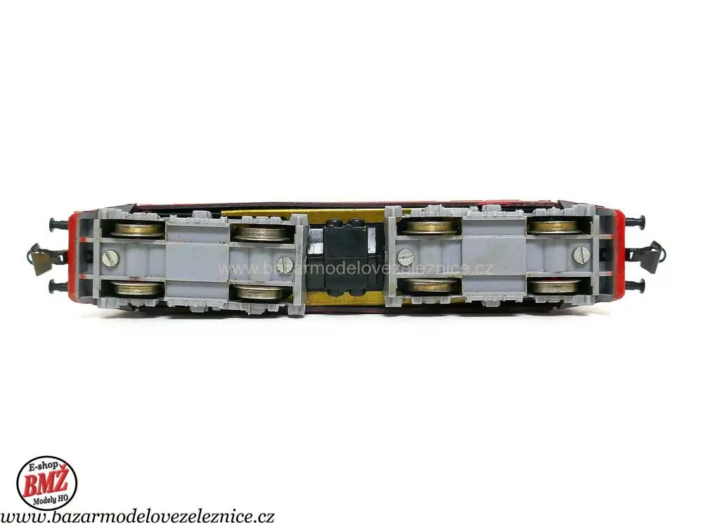 BTTB - Elektrická lokomotiva BR 211 018 DR - TT