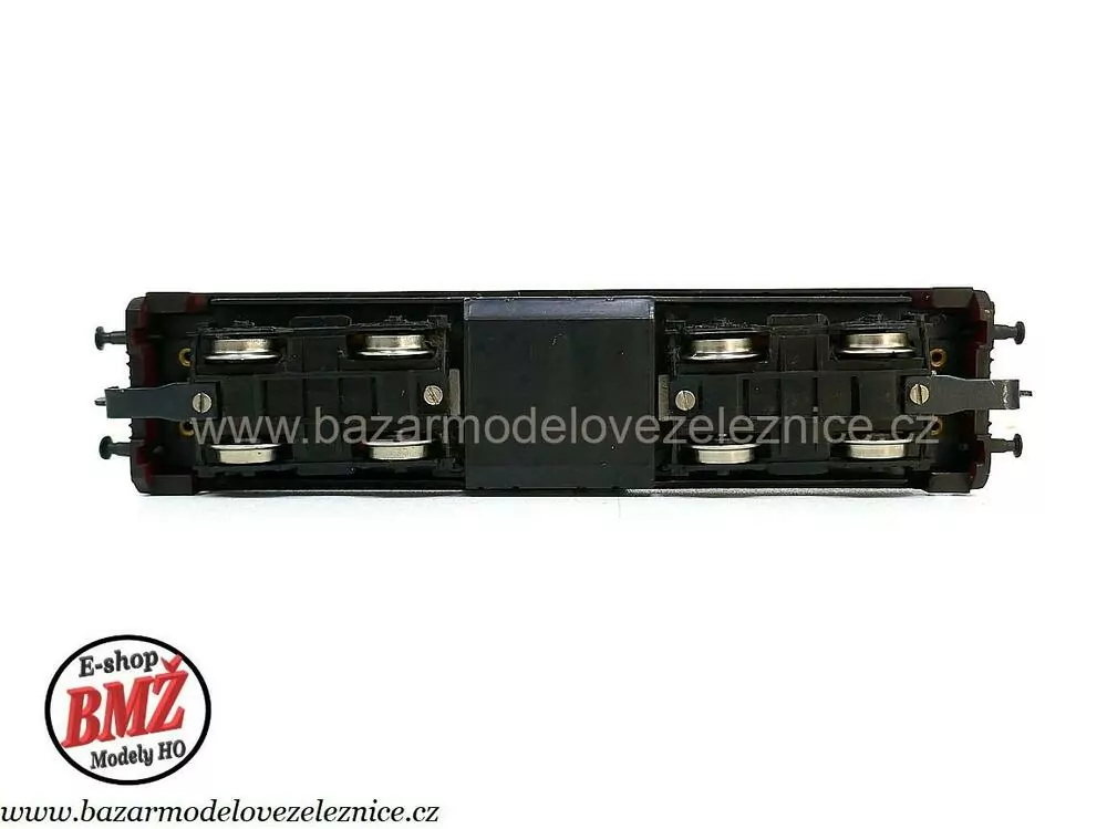 PIKO DDR - DC  - Dieselová lokomotiva BR 110 025  DR - HO