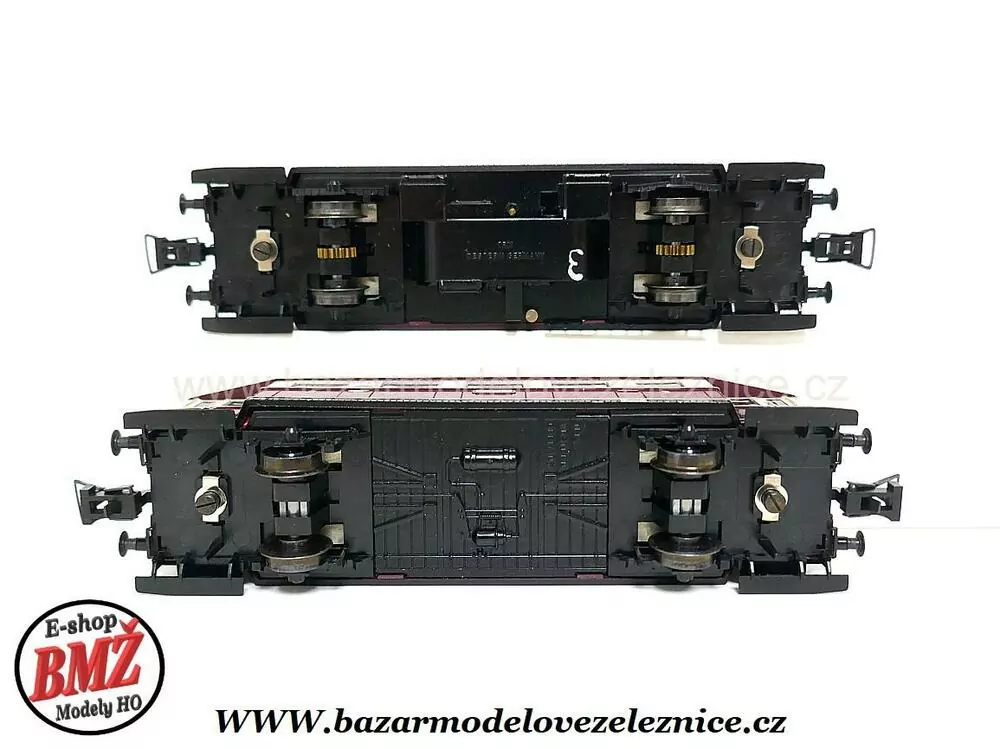 Trix - DC - Motorová souprava VT 135/140 DRG - HO