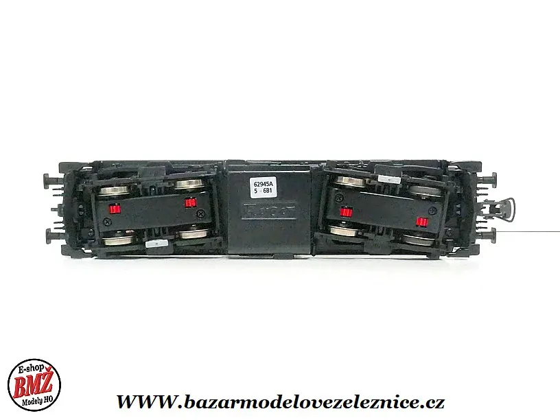 Roco - DSS - Dieselová lokomotiva BR 111 027 DR - HO