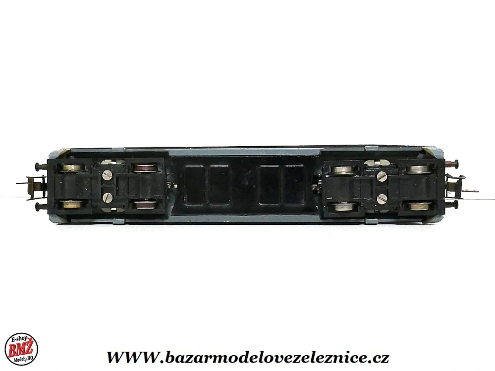 BTTB - Dieselová lokomotiva BR 221 139 DB - TT
