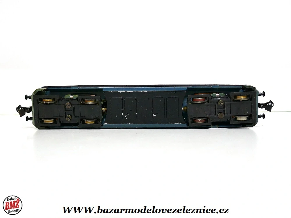 BTTB - Dieselová lokomotiva BR 221 139 DB - TT