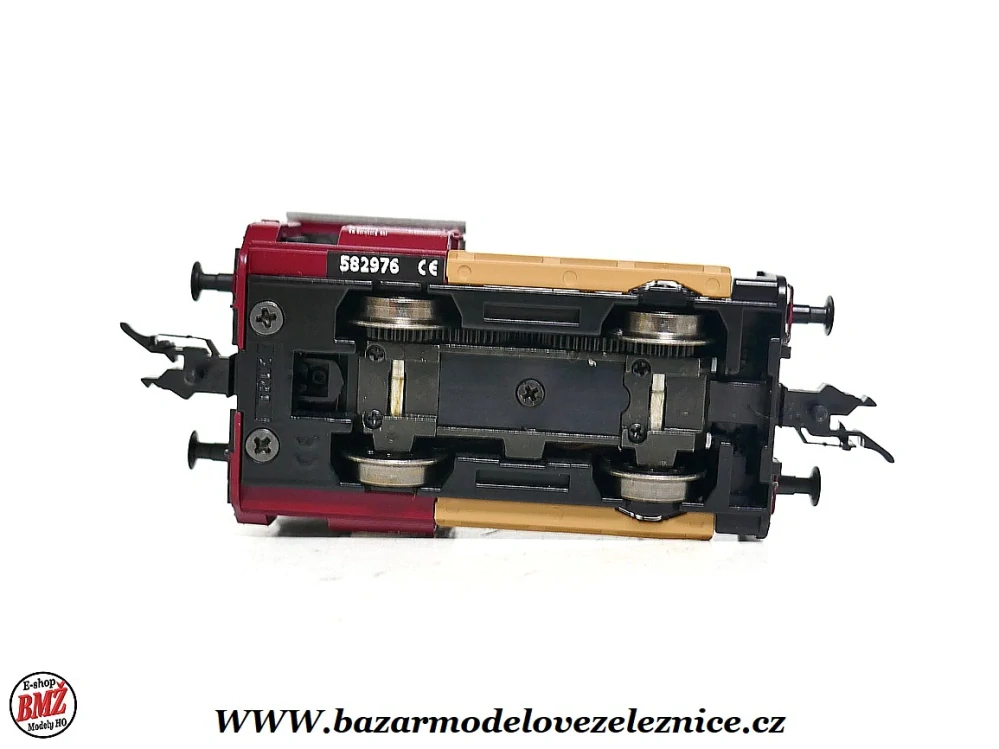 Trix - DCC - Dieselová lokomotiva Ka 4816 DB - HO