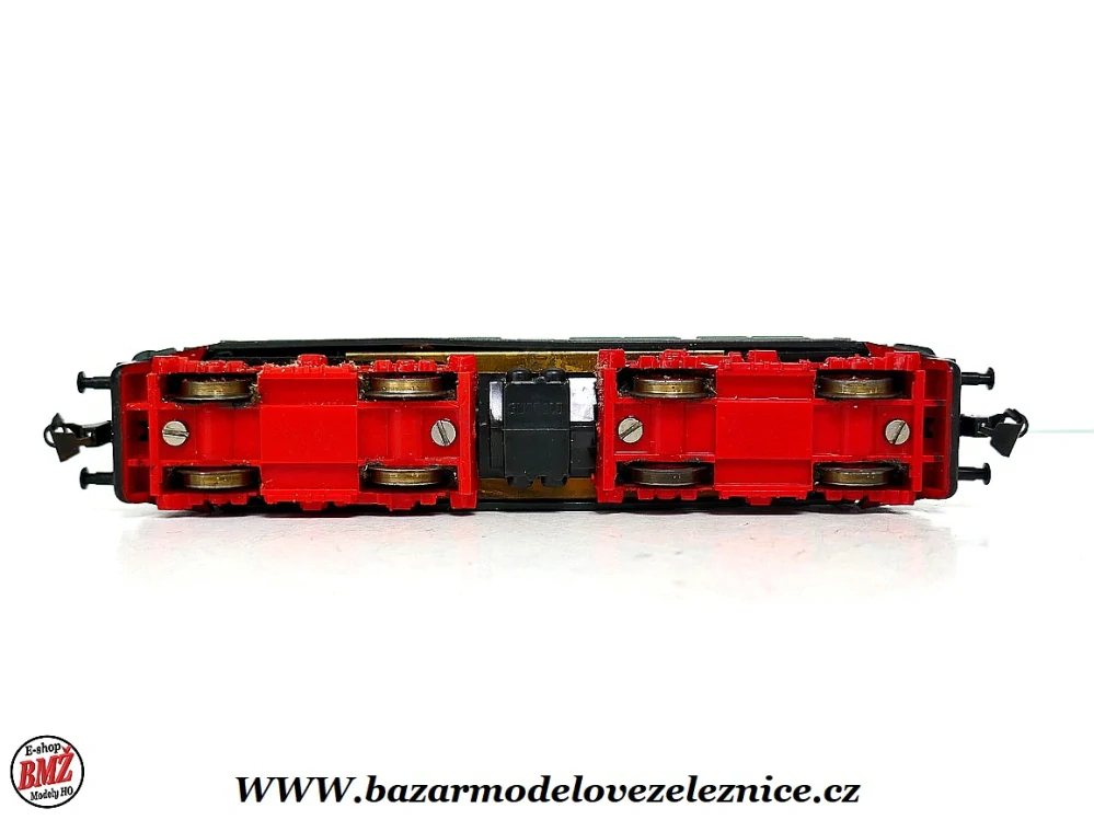 BTTB - Elektrická lokomotiva BR 242 018 DR - TT