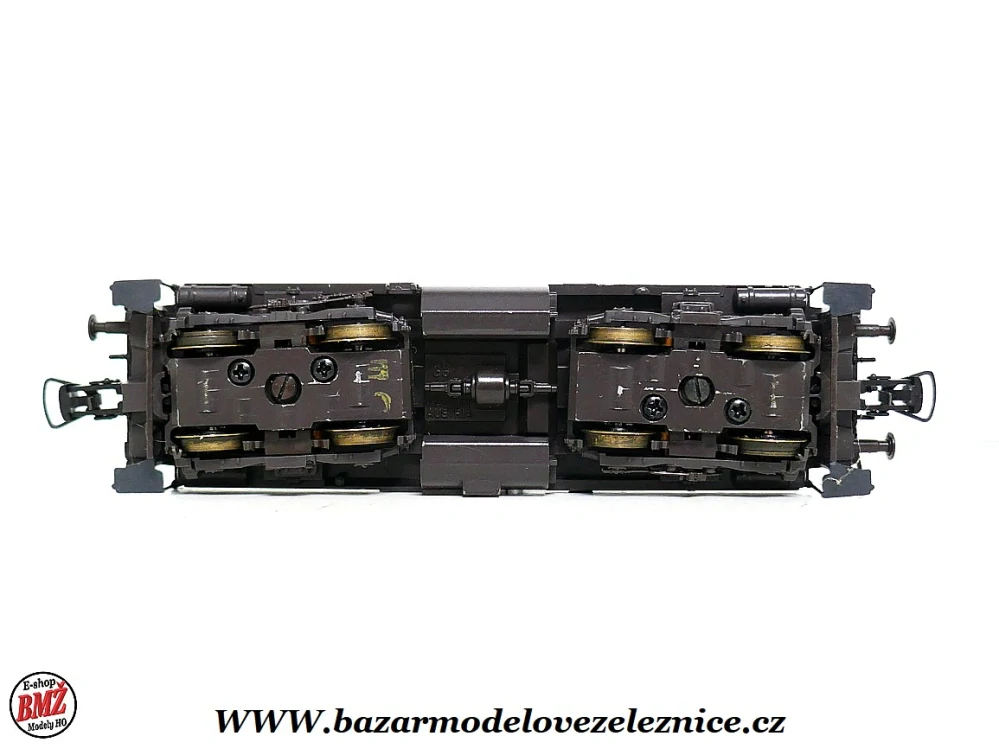 Roco. - DSS - Dieselová lokomotiva BR 211 070 DB - HO