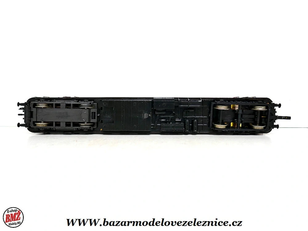 PIKO DDR - DC - Motorový vůz BR 185 DR - HO