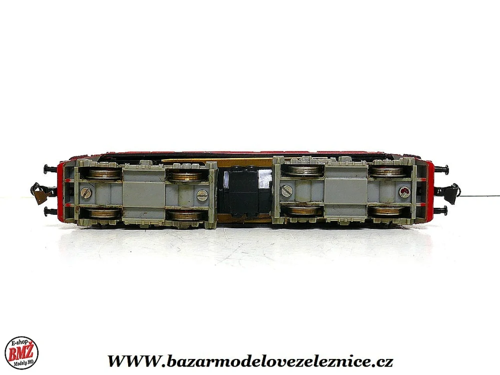 BTTB - Elektrická lokomotiva BR 211 018 DR - TT