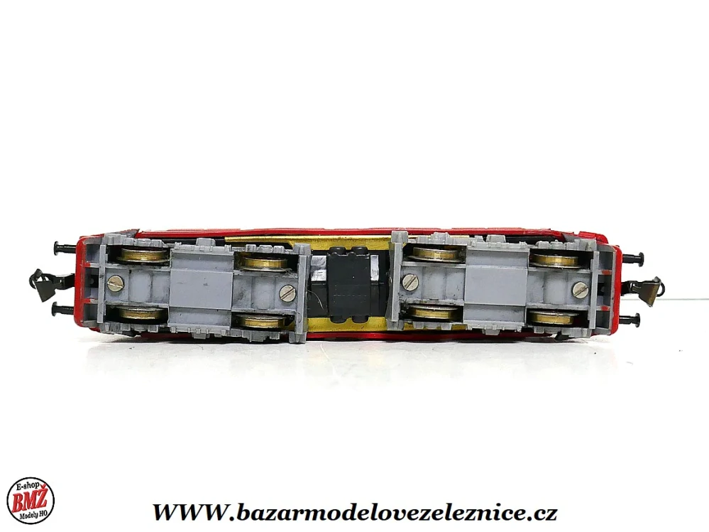 BTTB - Elektrická lokomotiva BR 211 018 DR - TT
