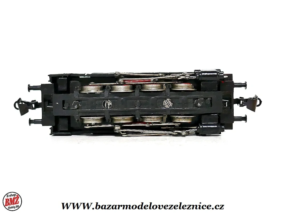 Zeuke - DC - Parní lokomotiva BR 81 001 DR - TT