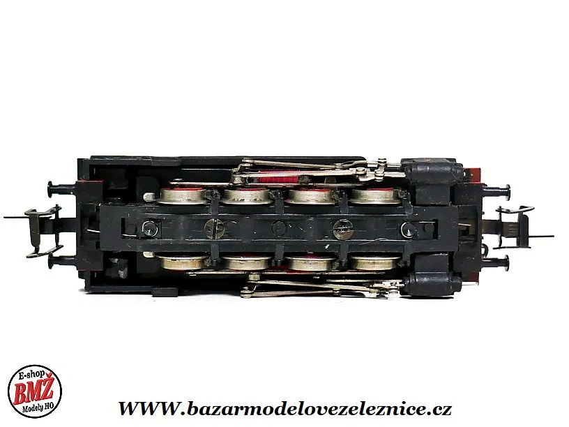 Zeuke - DC - Parní lokomotiva BR 92 6582 DR - TT