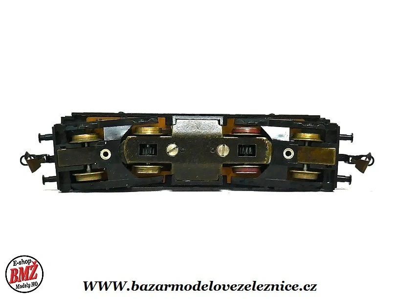 BTTB - Dieselová lokomotiva BR 107 001 DR- TT