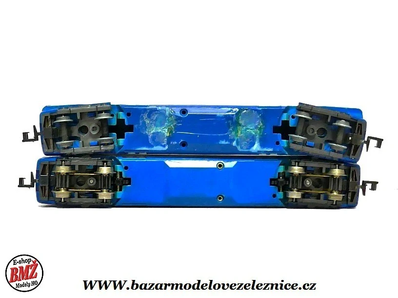 Piko DDR - DC - Motorová souprava VT 4.12 DR - N