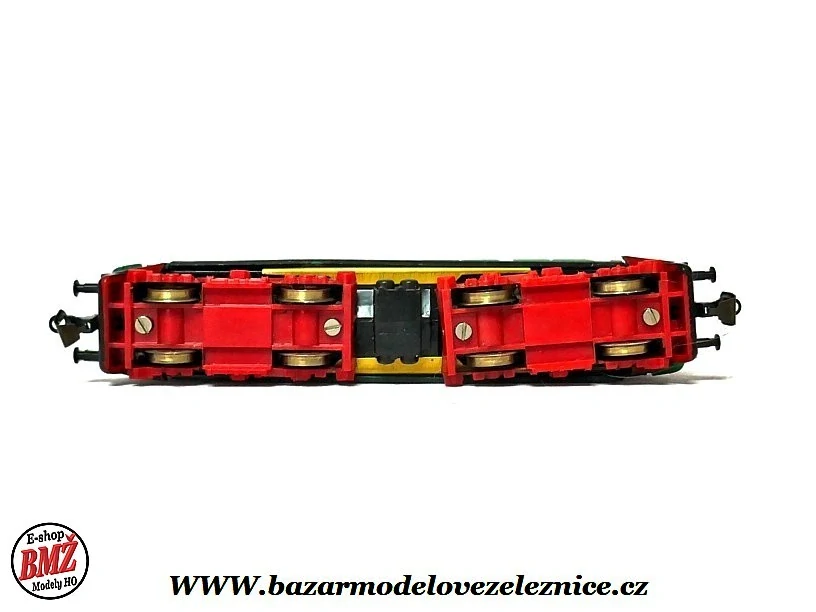 Zeuke - Elektrická lokomotiva E 11 022 DR - TT