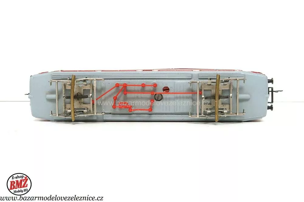 BTTB - Elektrická lokomotiva E 11 022 DR - TT