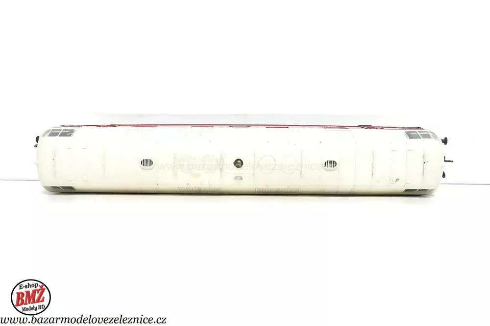 PIKO DDR - DC  - Dieselová lokomotiva BR 118 181  DR - HO