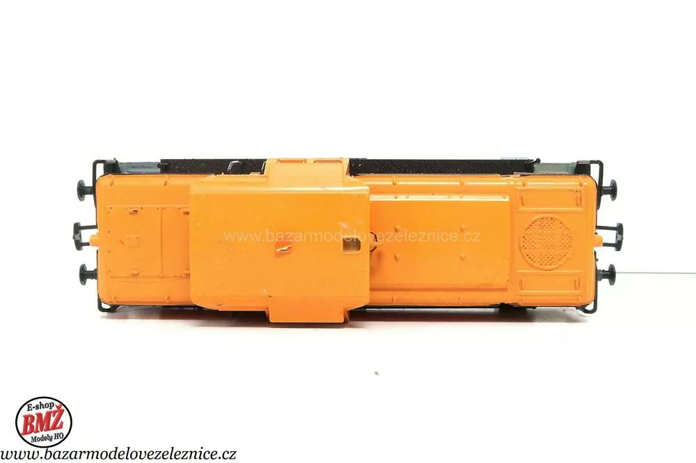 Gutzold - DC - Dieselová lokomotiva BR 106 073 DR - HO