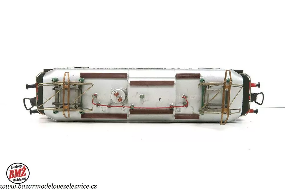 PIKO DDR - DC - Elektrická lokomotiva BR 244 068 DR -HO