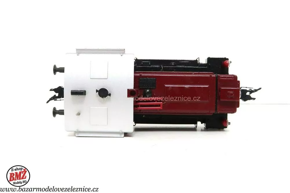 Roco  - DC - Dieselová lokomotiva BR 333 132 DB - HO