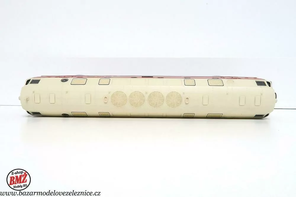 Brawa - DSS - Dieselová lokomotiva BR 119 006 DR - HO