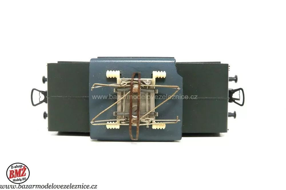 PIKO DDR - DC - Elektrická lokomotiva E 69 05 DR -HO