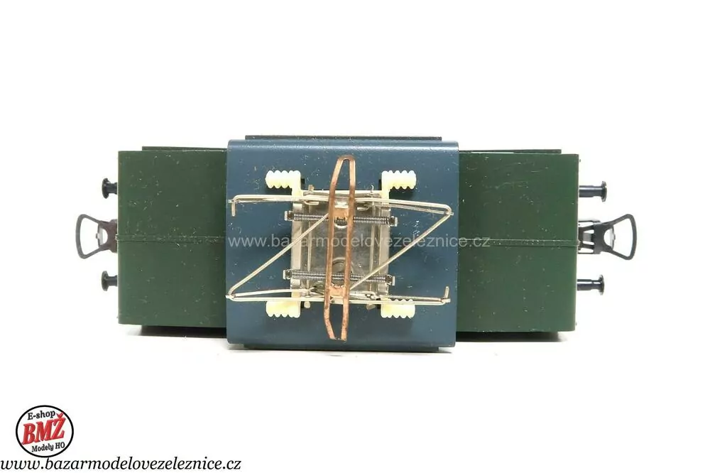 PIKO DDR - DC - Elektrická lokomotiva E 69 05 DB -HO